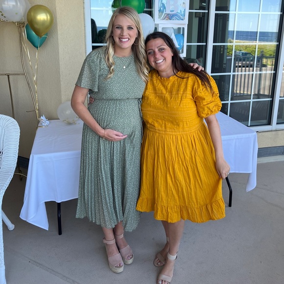 XXL Universal Threads Yellow Dress - Picture 3 of 4